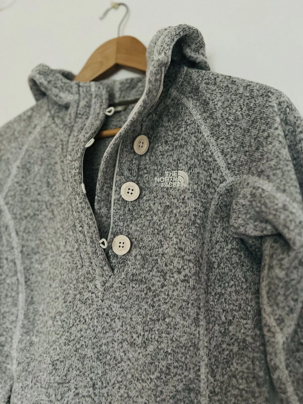 The North Face Crescent Sunshine Hoodie Gray Button Front Jacket Coat Sweater